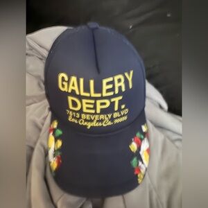 Gallery dept. navy painted hat. NWOT. Read